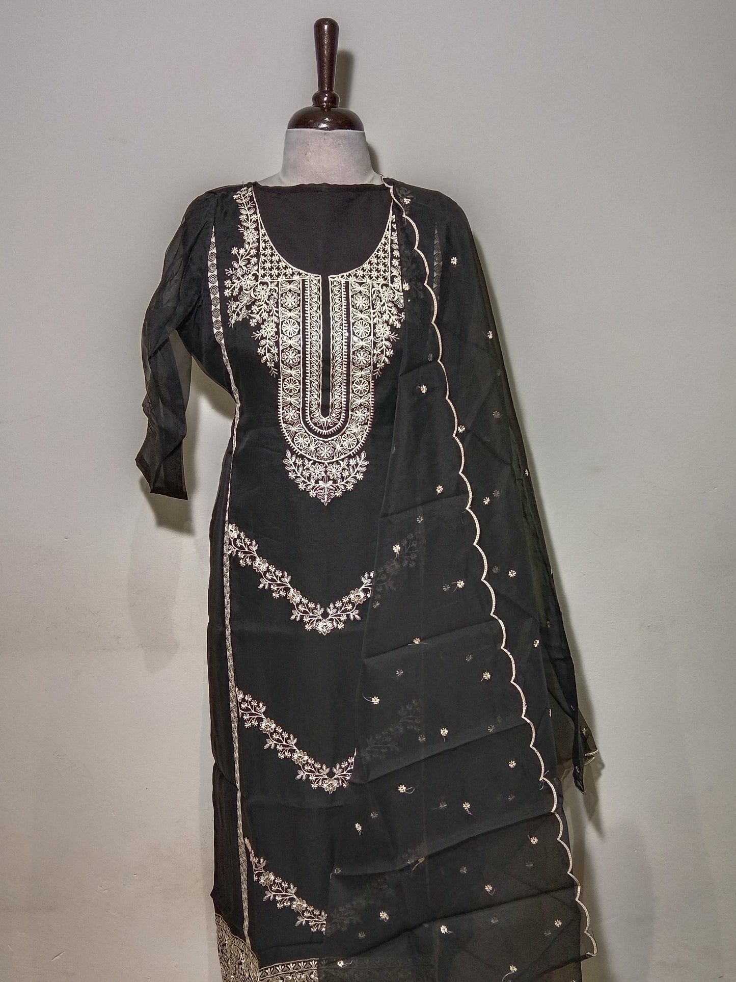 OFFER SALES TOP'S-  IHA 34874