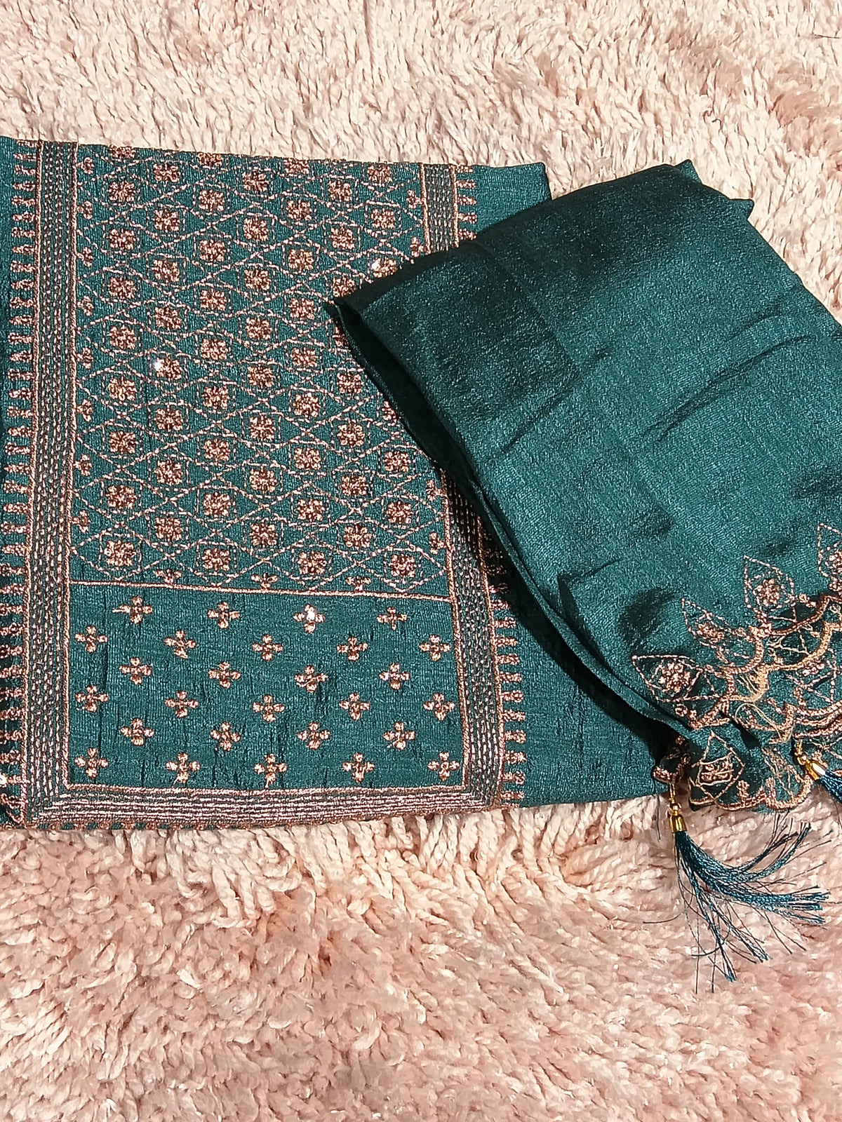 OFFER SALES UNSTITCHED SALWAR SUITS -  IHA 35494