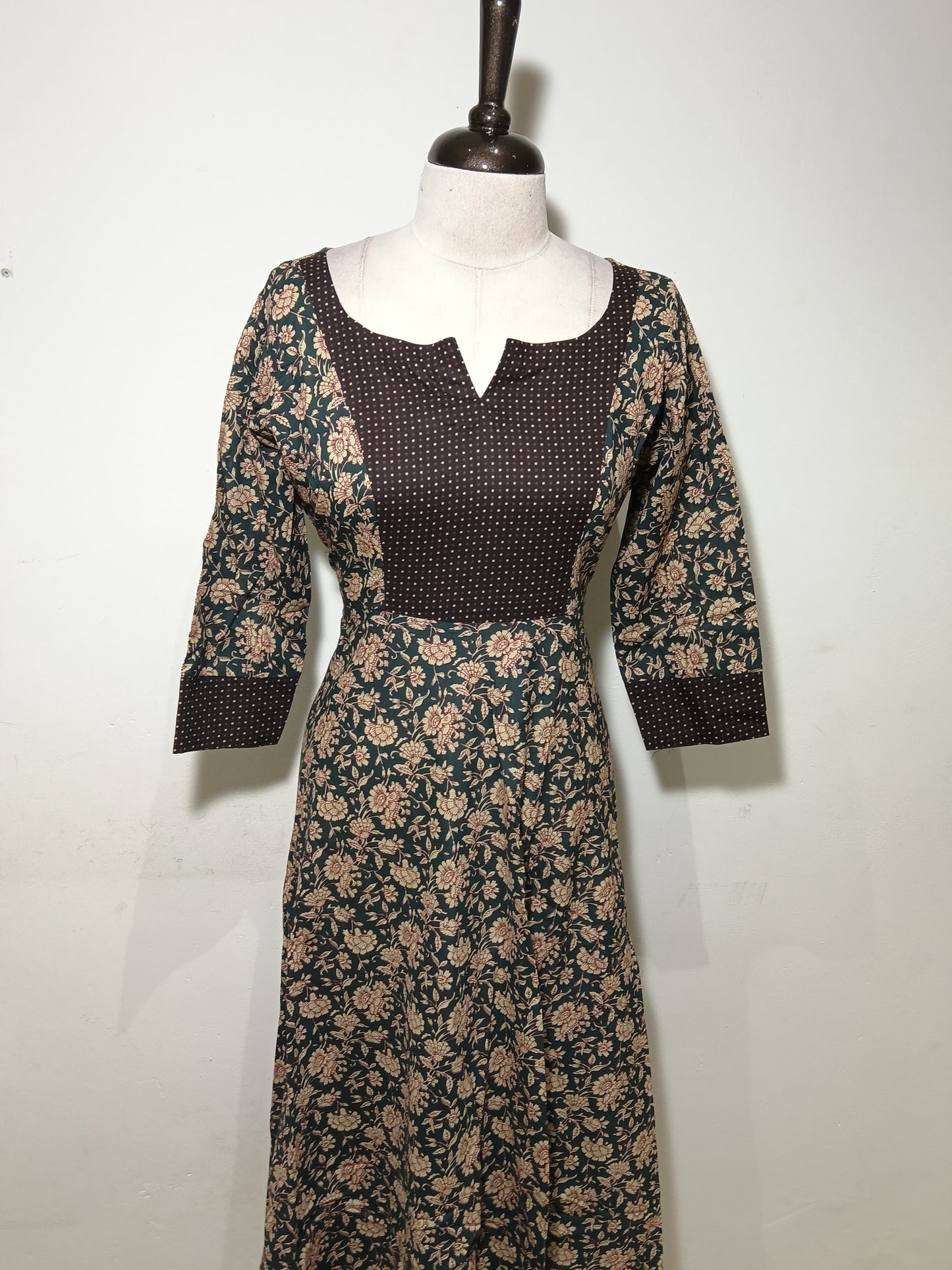 OFFER SALES TOPS  -  IHA 34756
