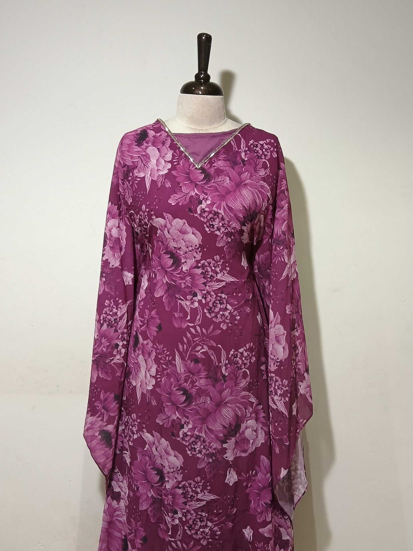 OFFER SALES TOP'S-  IHA 34811