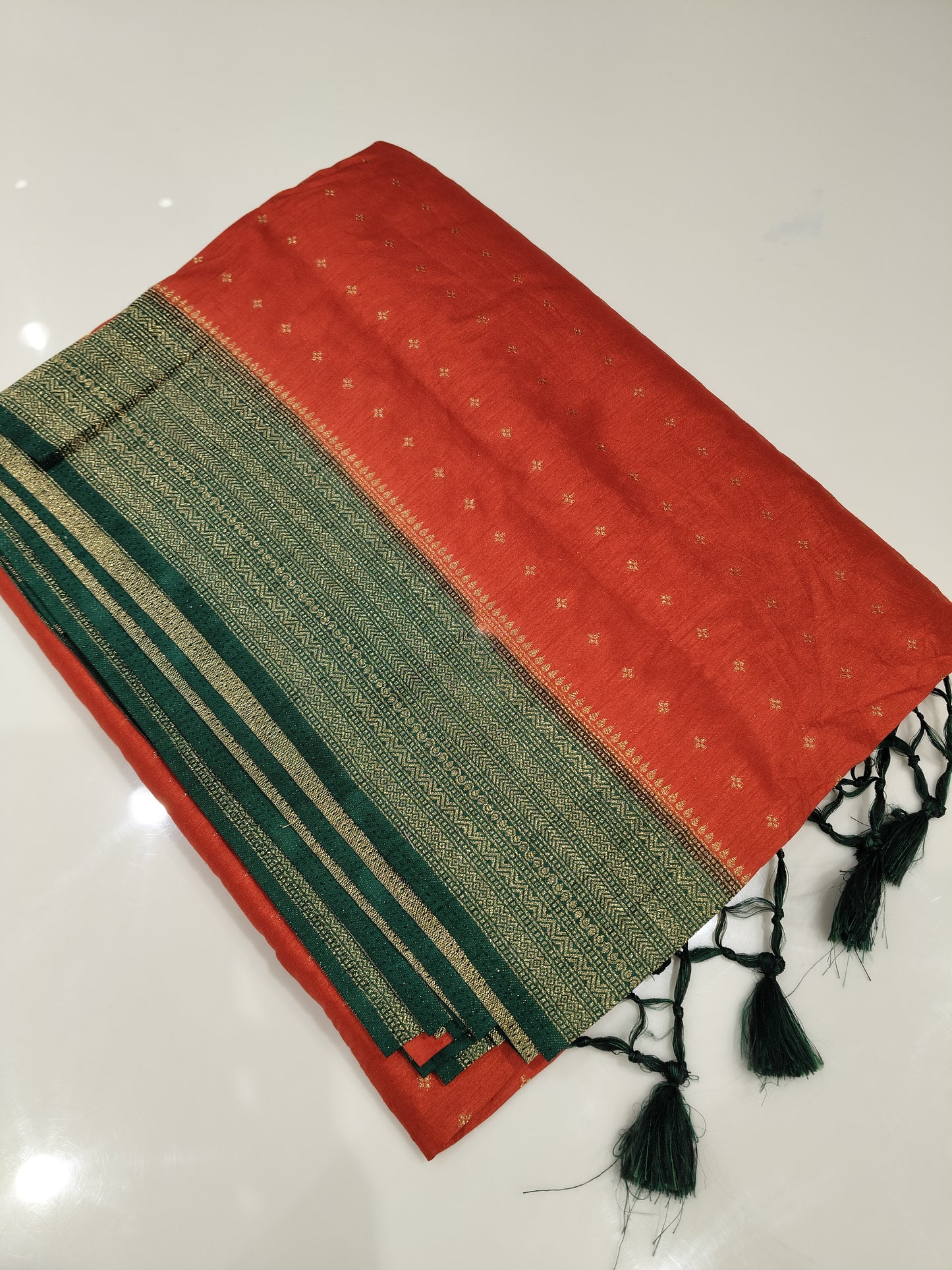 OFFER SALES SAREES - IHA 27410