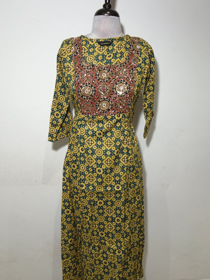 OFFER SALES TOPS  -  IHA 34756