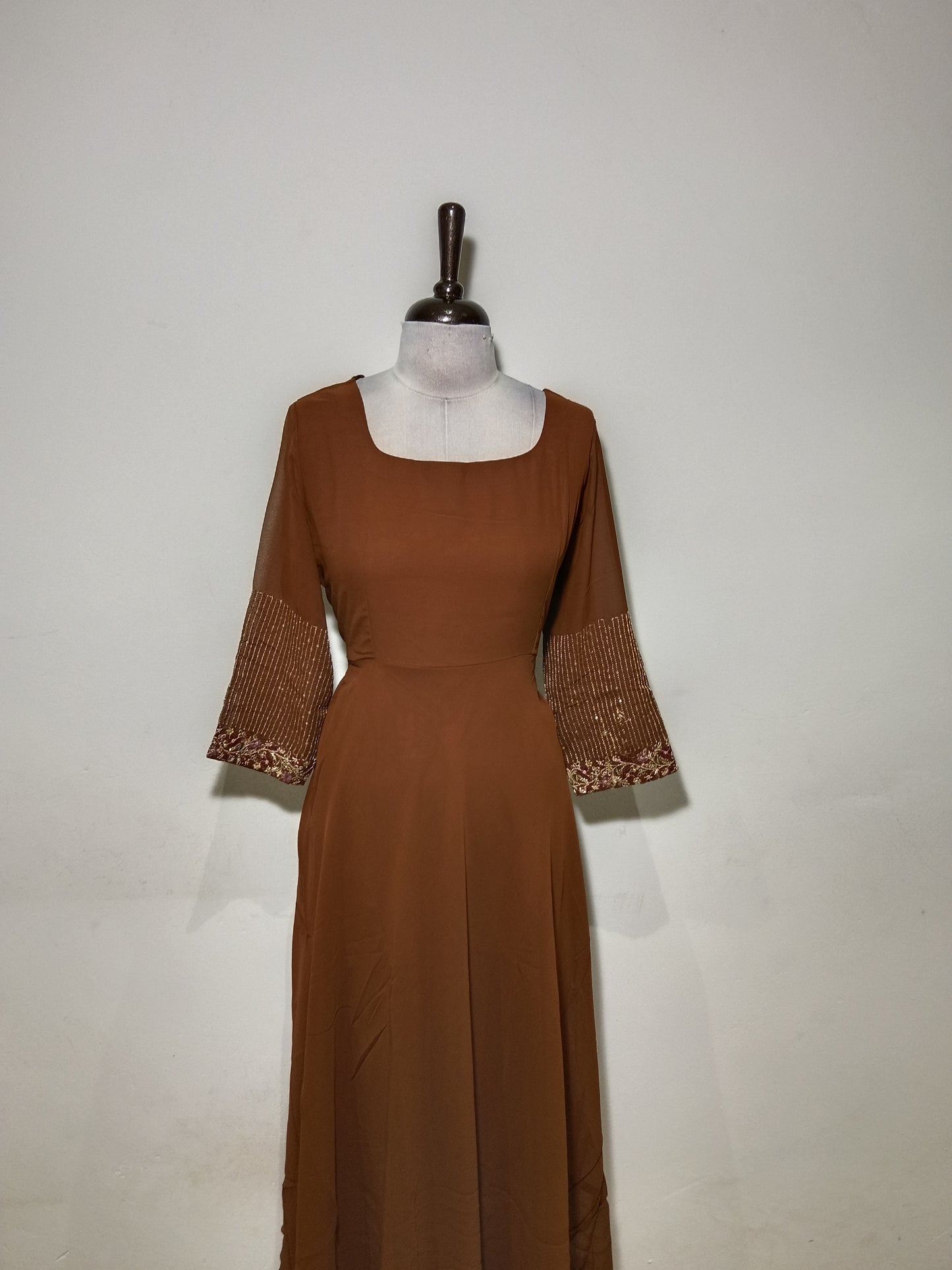 OFFER SALES TOP'S-  IHA 34857
